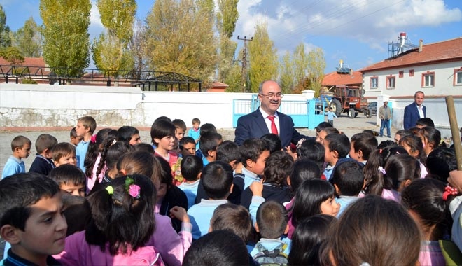 ÇOCUKLARDAN BAŞKAN GÜLCÜOĞLU´NA