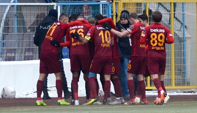 SÜPER LİG´DE İLK YARI SONA ERDİ