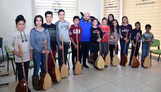 KOCASİNAN´IN BAĞLAMA KURSUNA 