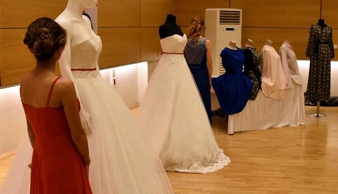 MADDE BAĞIMLISI GENÇ KIZLAR