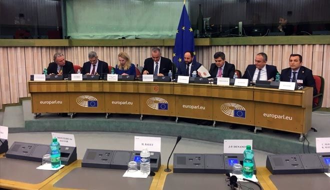 TÜRKİYE-AB KARMA PARLAMENTO KOMİSYONU BAŞKANLIK DİVANI