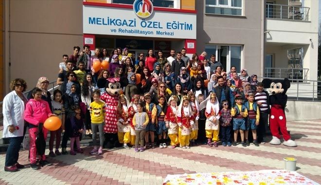 DOWN SENDROMU FARKINDALIK GÜNÜ´NDE