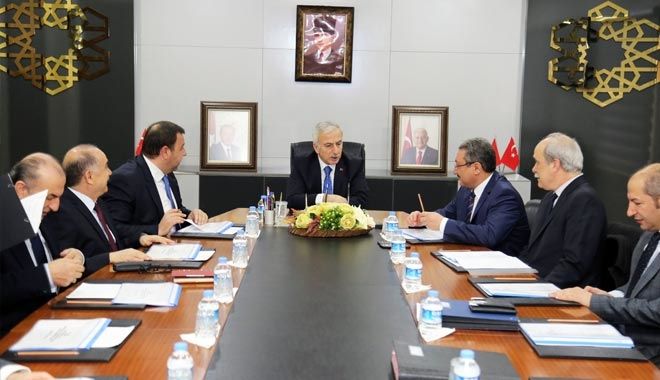 VALİ KAMÇI BAŞKANLIĞINDA ÜNİVERSİTELERİN GÜVENLİĞİNE YÖNELİK