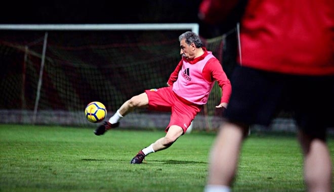 BEDİR´İN HEDEFİ 4 HAFTADA 10 PUAN