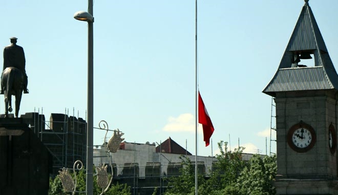 KAYSERİ´DE BAYRAKLAR