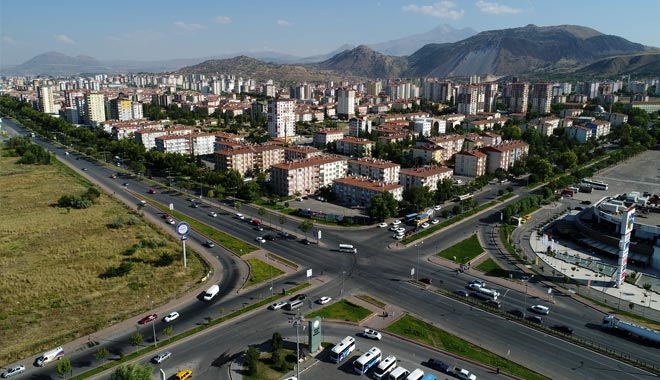 KESİNTİSİZ ULAŞIM YATIRIMLARI SÜRÜYOR