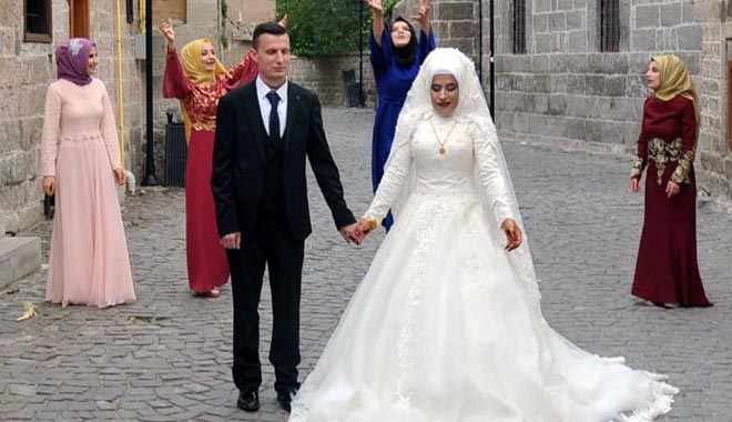 GÖRME ENGELLİ ÇİFTİN AŞKLARI