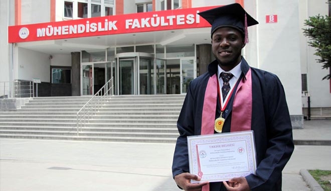 BURKİNA FASOLU BENJAMİN