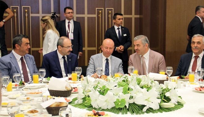 TÜRKİYE´YE 1 MİLYAR DOLARLIK AVRUPA´NIN EN BÜYÜK YATIRIMI