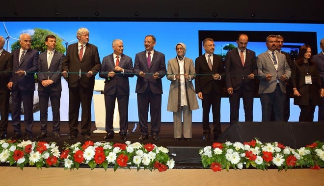 BAŞBAKAN YILDIRIM VE BAKAN ÖZHASEKİ