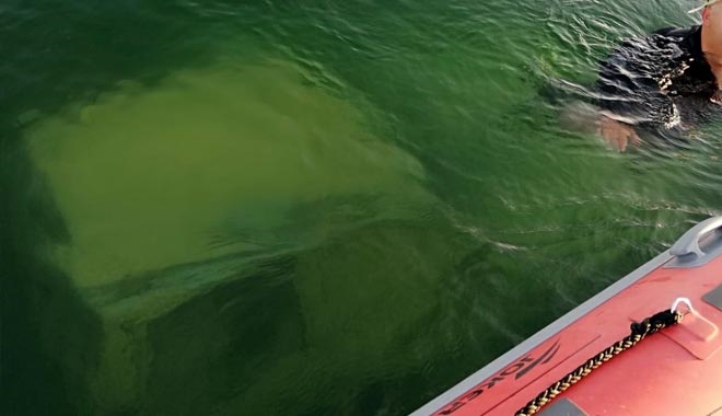 BARAJDAN ÇALINTI KAMYONET ÇIKTI