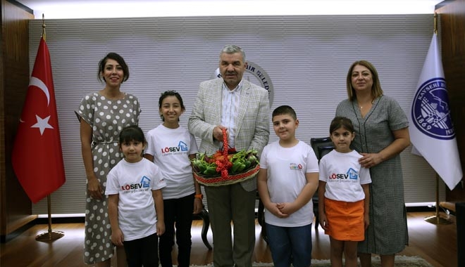 LÖSEV GÖNÜLLÜLERİ