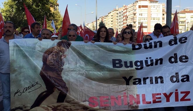 CHP ZAFER BAYRAMI YÜRÜYÜŞÜ YAPTI  