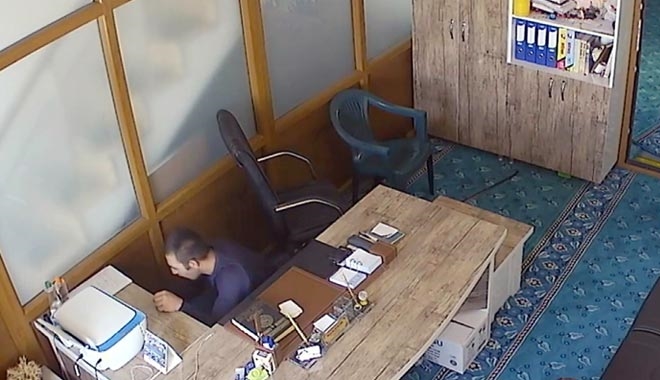 İMAM ODASINDAN VE YARDIM KASALARINDAN