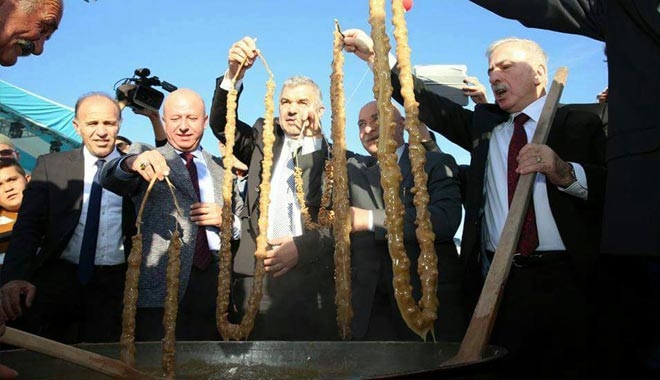 KOCASİNAN, CUMARTESİ GÜNÜ