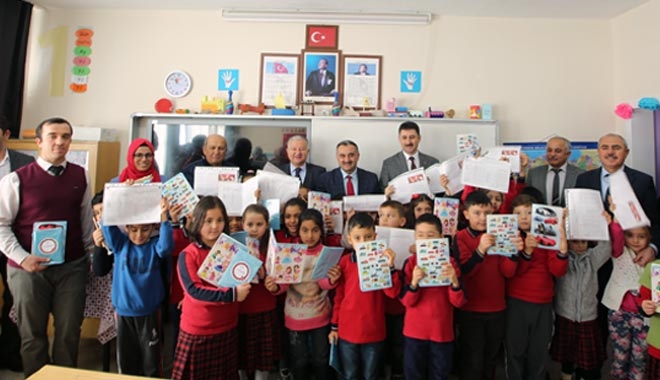 DEVELİ´DE KARNESİNİ GETİRENE