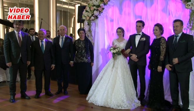 HİÇYILMAZ VE EĞİN AİLELERİNİN MUTLU GÜNÜ