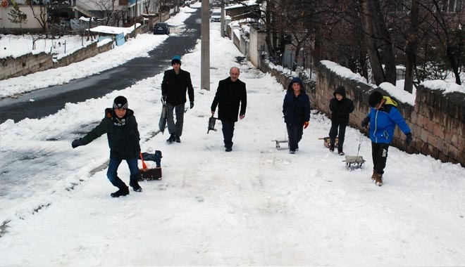 BÜNYAN BELEDİYE BAŞKANI ŞİNASİ GÜLCÜOĞLU