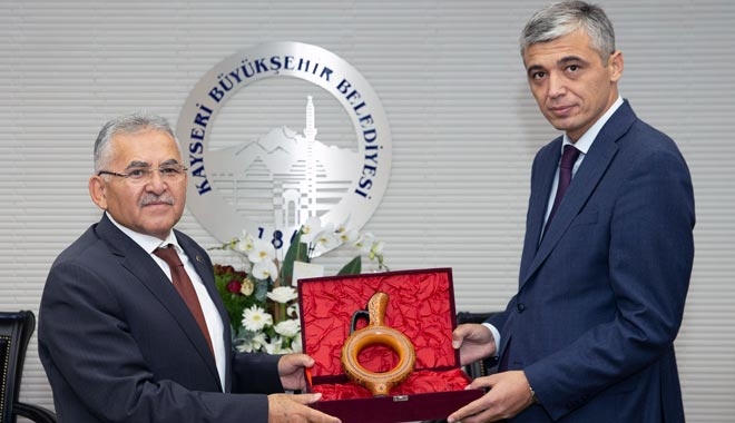 BAŞKAN BÜYÜKKILIÇ ATA YURDUNDAN MİSAFİR AĞIRLADI