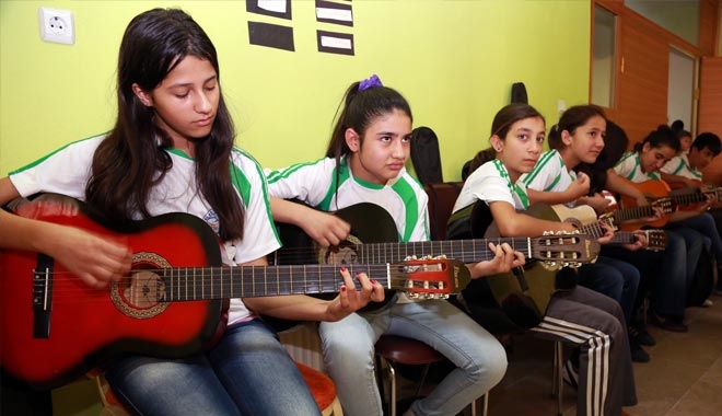 TALAS´TAN ÇOCUKLARA SANATSAL DESTEK