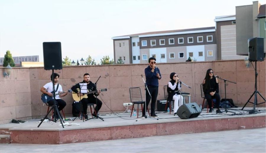 NNYÜ’DE YAZA VEDA KONSERİ