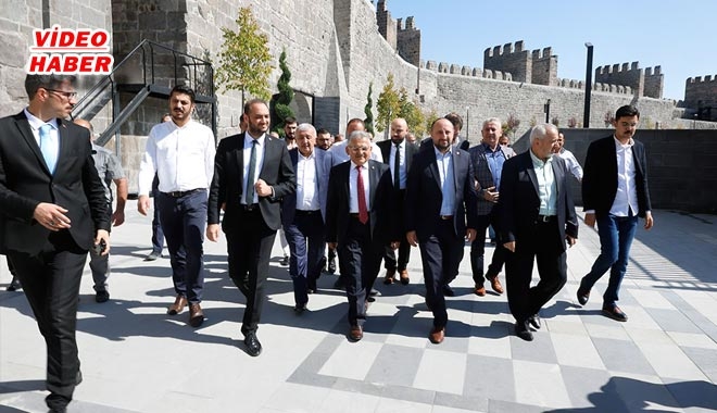 BAŞKAN BÜYÜKKILIÇ, ?KAYSERİ FETÖ´NÜN PENSİLVANYASI´ AÇIKLAMASINA CEVAP