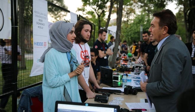 AGÜ´DE ´GÜZ FEST´ FESTİVALİ