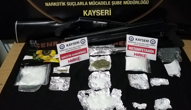 KAYSERİ EMNİYETİ ZEHİR TACİRLERİNE GÖZ AÇTIRMIYOR