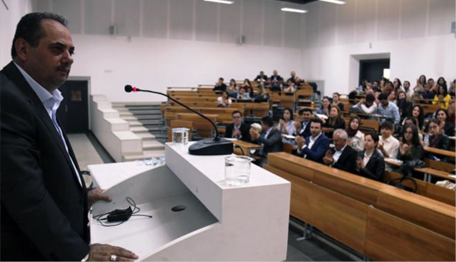 ÖZÇELİK-İŞ’TEN ÜYELERİNİN 800 ÇOCUĞUNA BURS