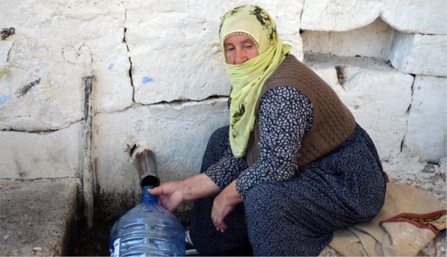 200 YILDIR AKAN ÇEŞME