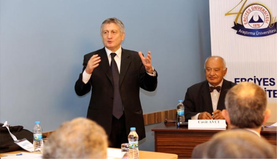 ‘MİNİMAL İNVAZİF CERRAHİDEKİ YENİLİKLER’ SEMPOZYUMU