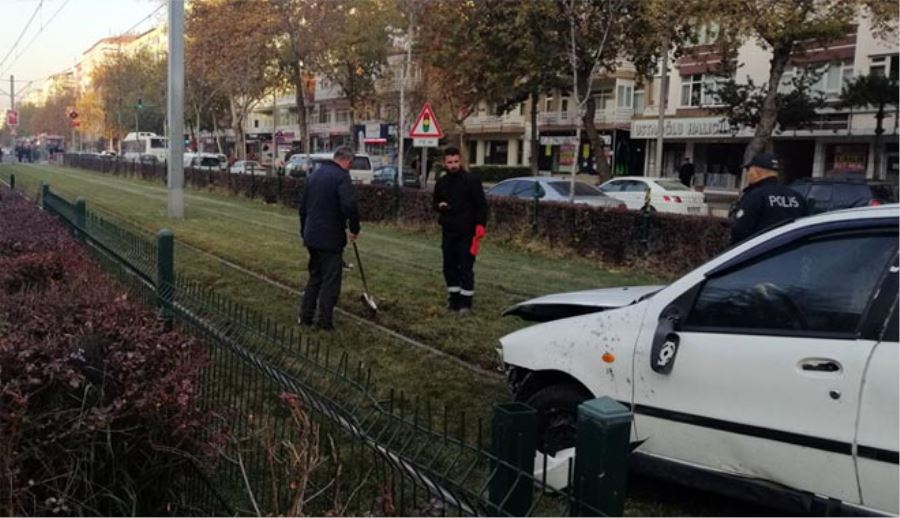 DİREKSİYON HAKİMİYETİ KAYBOLAN OTOMOBİL