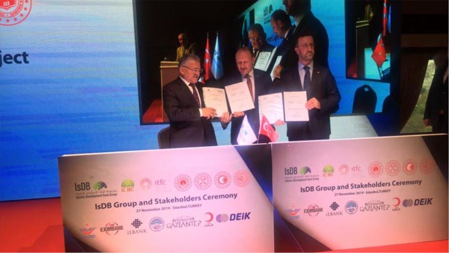 ANAYURT RAYLI SİSTEM KREDİSİ İMZALANDI