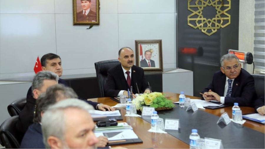 AİLE İÇİ VE KADINA KARŞI ŞİDDETLE MÜCADELE TOPLANTISI YAPILDI