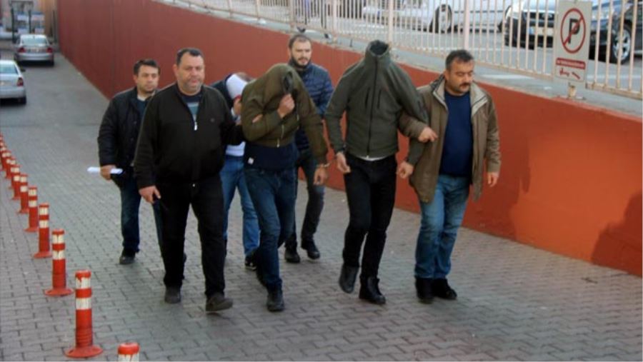 KOMBİ VE KALORİFER PETEĞİ HIRSIZLARI YAKALANDI