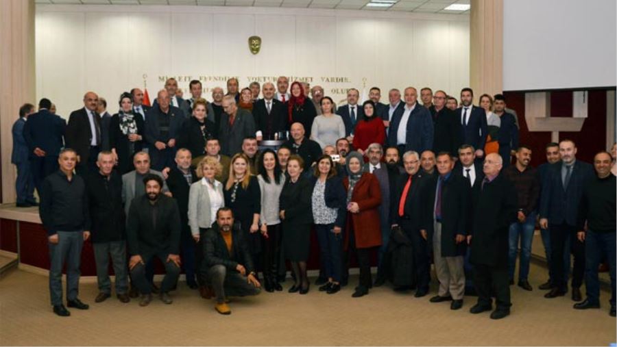 VALİ GÜNAYDIN MELİKGAZİLİ MUHTARLAR VE VATANDAŞLARLA BİRARAYA GELDİ