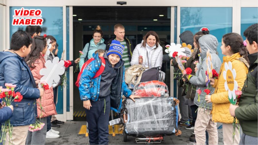 UKRAYNA’DAN İLK TURİST KAFİLESİ GELDİ