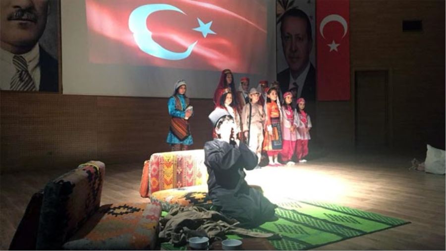 MELİKGAZİ BELEDİYESİ ÇOCUK MECLİSİ’NDEN “İSTİKLAL MARŞI” KONULU TİYATRO GÖSTERİMİ