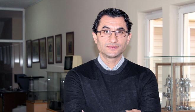 DOÇ. DR. VAHİT İLHAN,