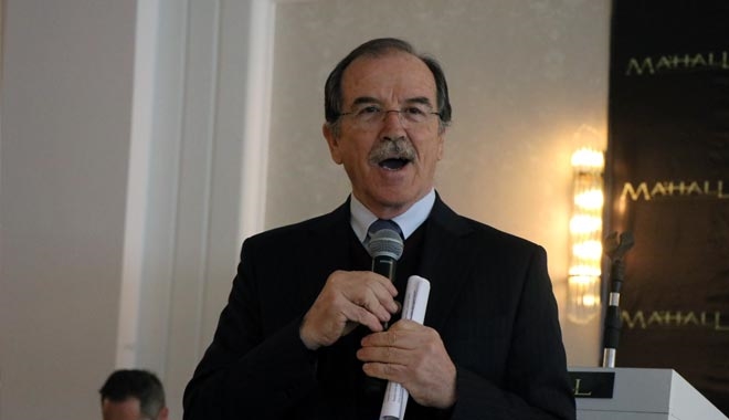 PROF. DR. ÖZDEMİR: ?ÜLKEMİZDE YILDA 180 BİN KİŞİ KANSERE YAKALANIYOR VE