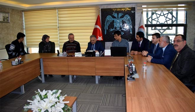 HİZMET - İŞ SENDİKASI