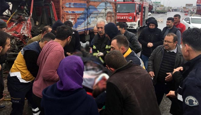 KAZADA SIKIŞAN KAMYON ŞOFÖRÜ