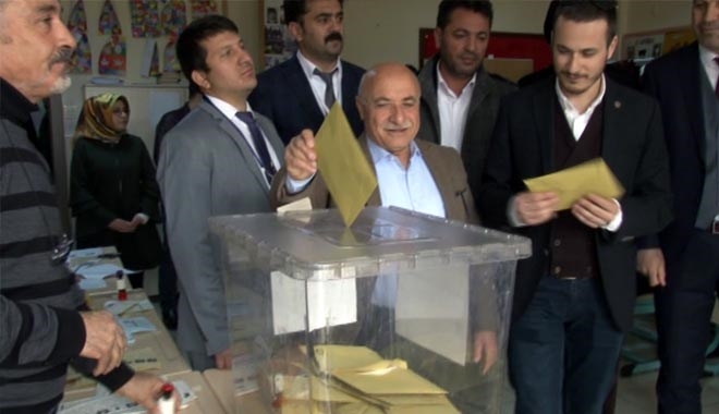 AK PARTİ MİLLETVEKİLİ TAMER,