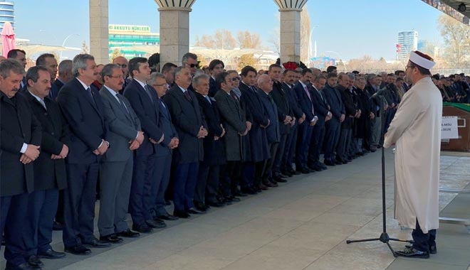 TARIM VE ORMAN BAKAN YARDIMCISI MUSTAFA AKSU´NUN BABAANNESİ