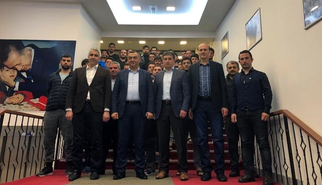 BÜYÜKSİMİTÇİ VE ESKİCİ, ERCİYES´TE GENÇLERLE BULUŞTU