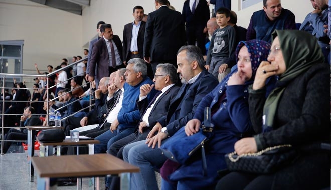 İKİ BAŞKANDAN KAYSERİ SLOGANI