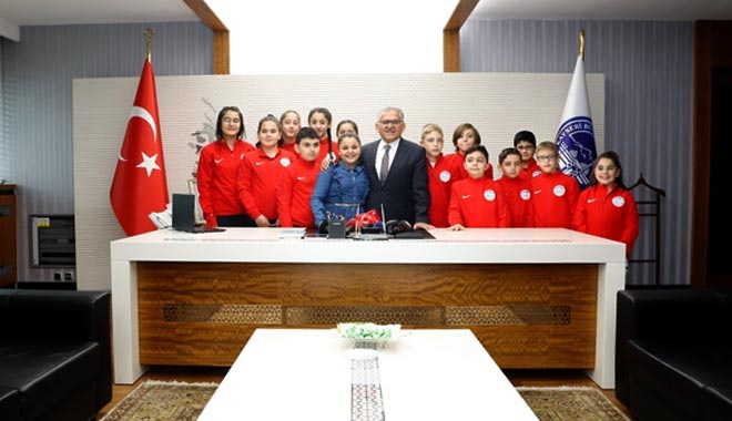 BÜYÜKŞEHİR´E SUDENUR BAŞKANLIK ETTİ