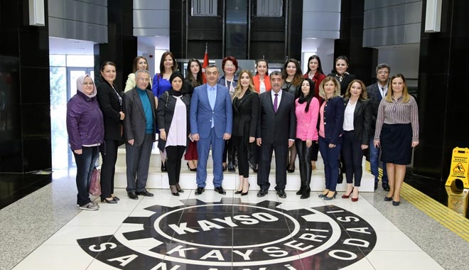 KADIN GİRİŞİMCİLERDEN BAŞKAN BÜYÜKSİMİTCİ´YE ZİYARET