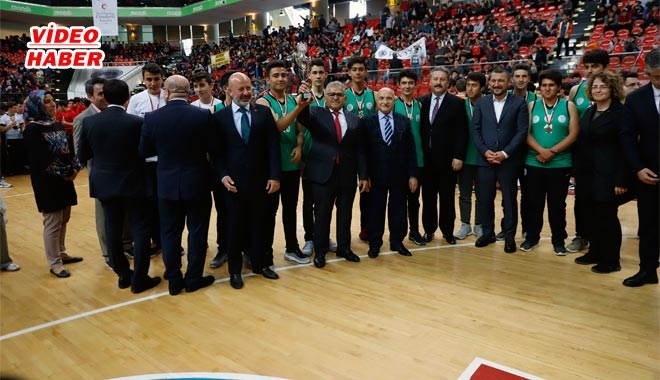 BAŞKAN BÜYÜKKILIÇ: ?GENÇLİK BİZİM GÖZ BEBEĞİMİZ?