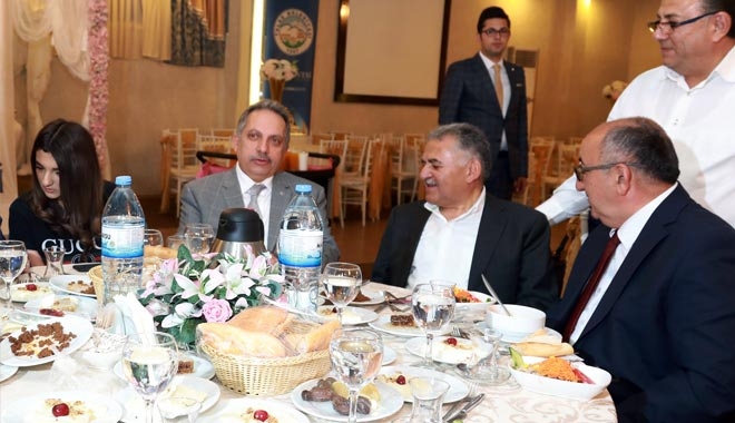 KGC ÜYELERİNİ İFTAR SOFRASINDA BULUŞTURDU